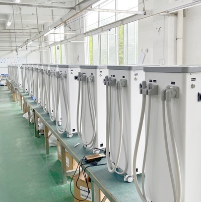 गन्दा पानी के टैंक के साथ मोबाइल दंत चूषण इकाई स्वचालित जल निकासी दंत लार इजेक्टर चूषण 800L प्रति मिनट चूषण मशीन