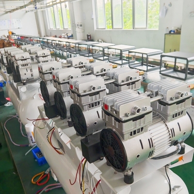 3.5HP तेल मुक्त दंत वायु कंप्रेसर के साथ एयर ड्रायर 3 मोटर कम शोर 65dB वायु कंप्रेसर चिकित्सा उपयोग के लिए