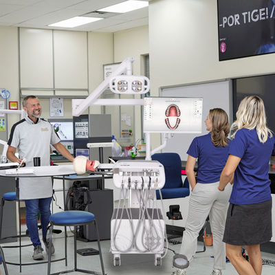 कॉलेज प्रशिक्षण के लिए मौखिक सिमुलेशन सिस्टम उन्नत दंत सिमुलेशन प्रशिक्षण प्रणाली कंप्रेसर सर्जिकल लाइट के साथ